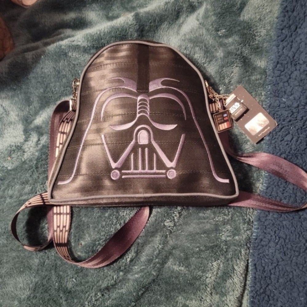 Harveys seat belt darth vader handbag